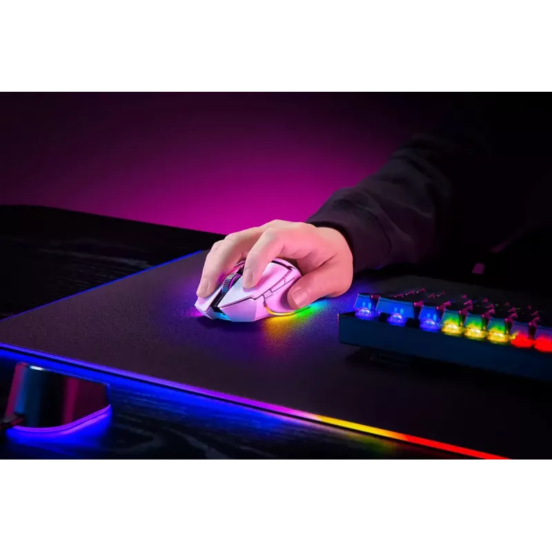 Spēļu pele Razer Basilisk V3 Pro — labā roka, optiskā 30 000 DPI, RF bezvadu/Bluetooth/USB-C, balta