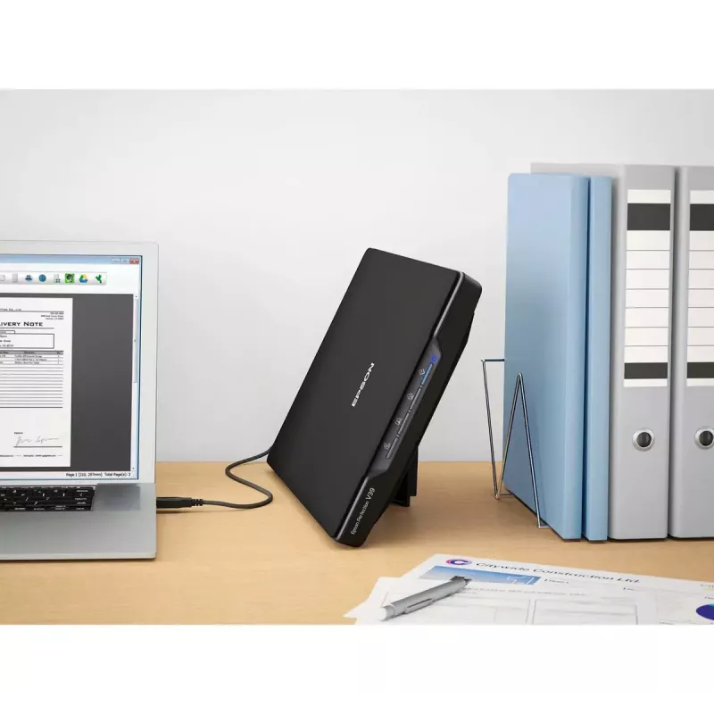 Plakanvirsmas skeneris Epson Perfection V39II — A4, 4800 x 4800 DPI, CIS, USB barošana, Melns