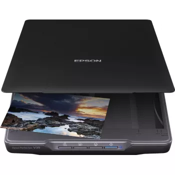 Plakanvirsmas skeneris Epson Perfection V39II — A4, 4800 x 4800 DPI, CIS, USB barošana, Melns