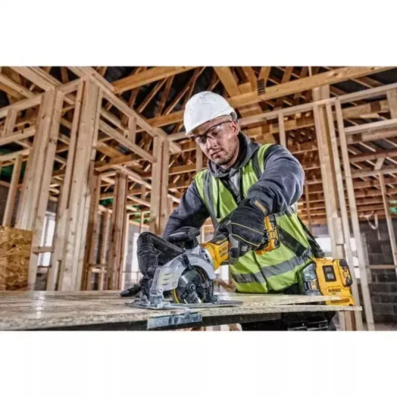 Ripzāģis DeWALT DCS691N-XJ