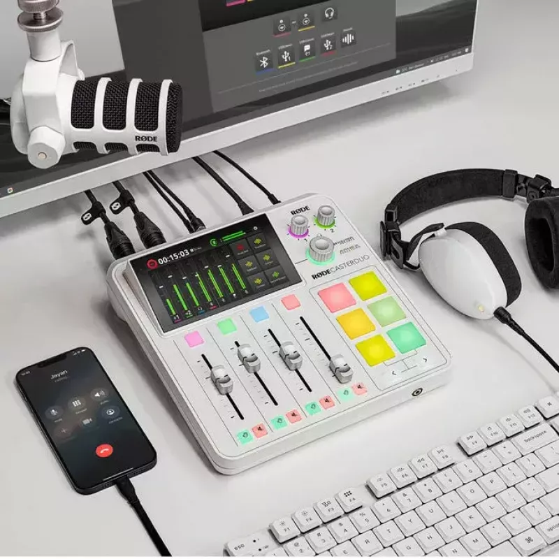 Audio interfeiss Rode RodeCaster Duo balts — 2 kanālu USB podkāstu pults ar mikseri un priekšpastiprinātājiem