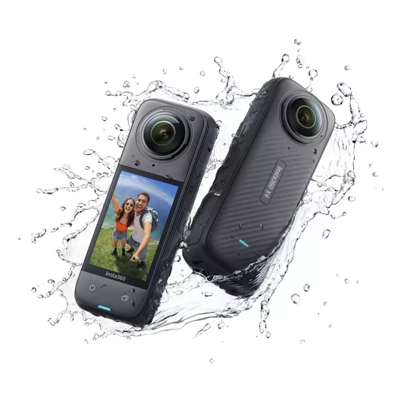 Action kamera Insta360 X4 — 72 MP, 8K (7680×3840) CMOS, 1/2 collu sensors, iebūvēts displejs, Wi‑Fi, 120 kadri/s, MicroSD, 602 g, melna