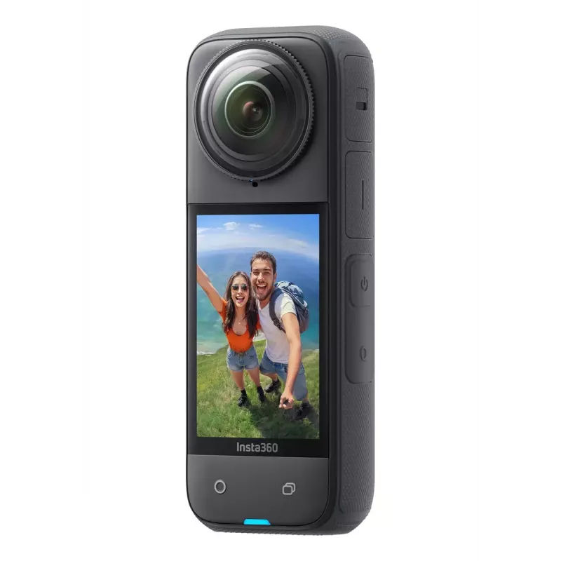 Action kamera Insta360 X4 — 72 MP, 8K (7680×3840) CMOS, 1/2 collu sensors, iebūvēts displejs, Wi‑Fi, 120 kadri/s, MicroSD, 602 g, melna