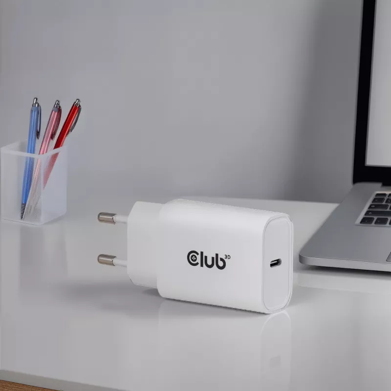 USB‑C lādētājs 2 gab. komplekts CLUB3D CAC-3020, 30 W kopējā jauda, balts