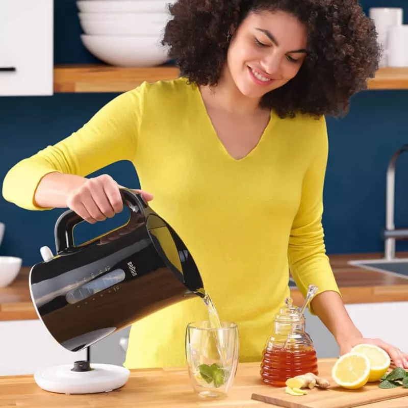 Braun WK 1100 BK elektriskā tējkanna 1,7 L 2200 W melna