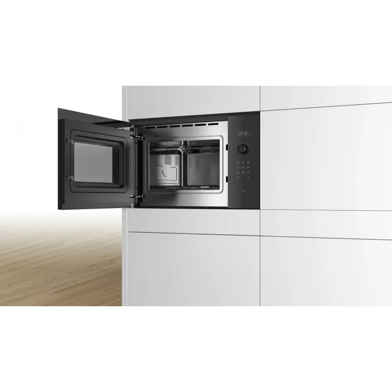 Iebūvējamā solo mikroviļņu krāsns Bosch Serie 6 BFL554MB0 – 900 W, 25 L, rotācijas un skārienvadība, melna