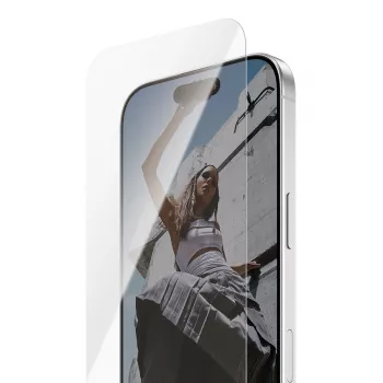 PanzerGlass SAFE. by ® ekrāna aizsargs iPhone 17 | iPhone 16 Pro | Ultra-Wide Fit ar EasyAligner