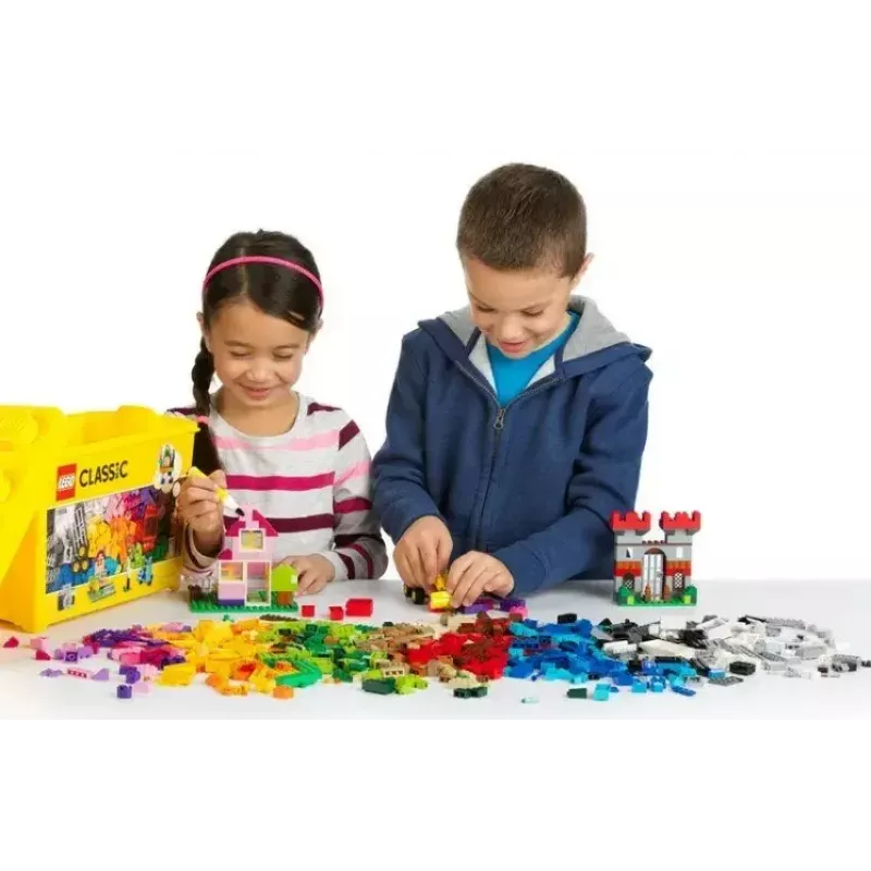 Būvēšanas komplekts LEGO Classic 10698 — 790 gabali, daudzkrāsains, 33 krāsas, ietver zaļas pamatplāksnes un piederumus