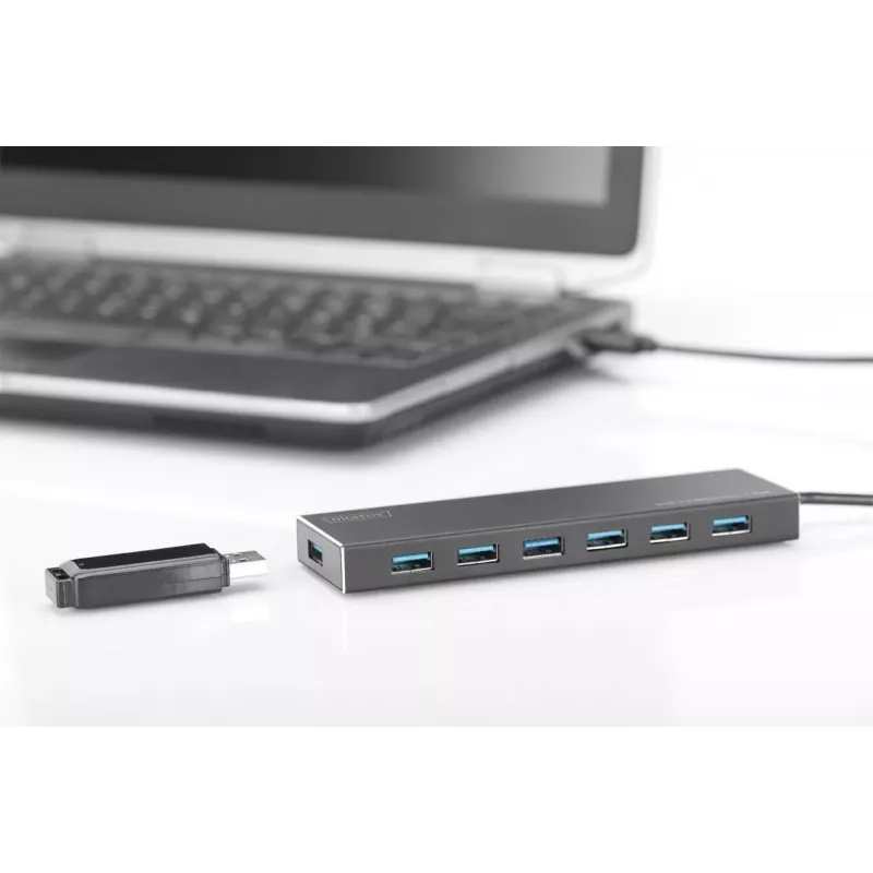 DIGITUS USB 3.0 centrmezgls, 7 porti, ieskaitot 5V/3,5A barošanas bloku, alumīnija korpuss