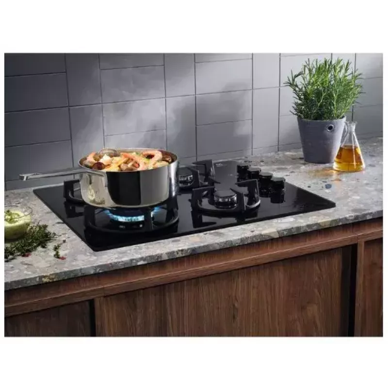 Electrolux EGG6407K Melna iebūvējama 59 cm gāzes plīts ar 4 degļiem