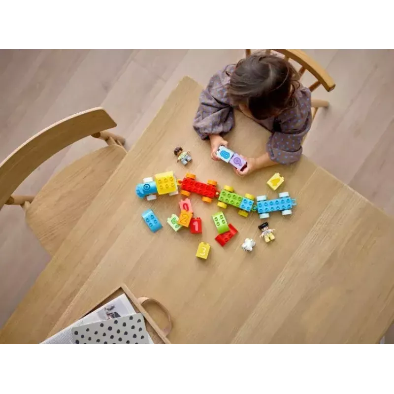 LEGO DUPLO ciparu vilciens 10954 – agrīnās mācīšanās vilciens ar numurētiem vagoniem skaitīšanai un šķirošanai