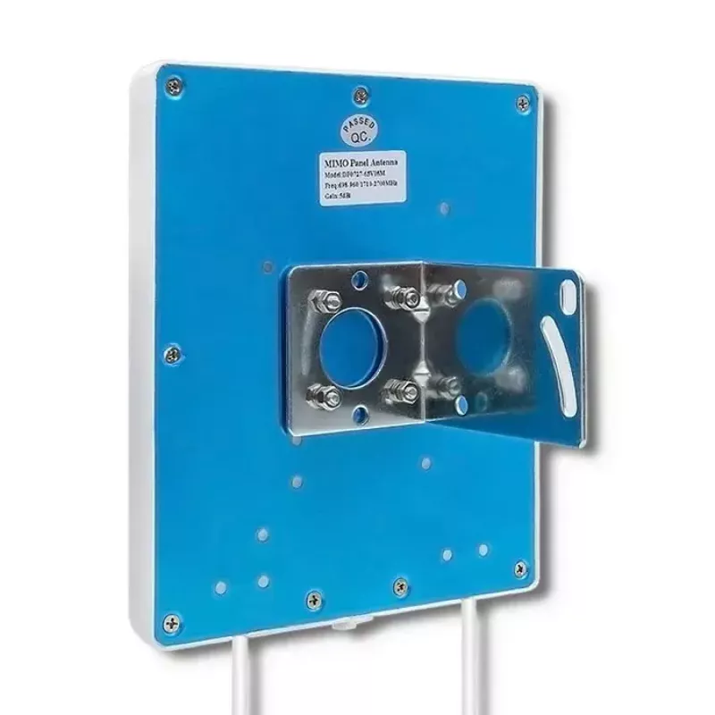 Ārējā 4G LTE antena QOLTEC 57020 14 dBi — virziena ārējā antena mobilajam platjoslas tīklam