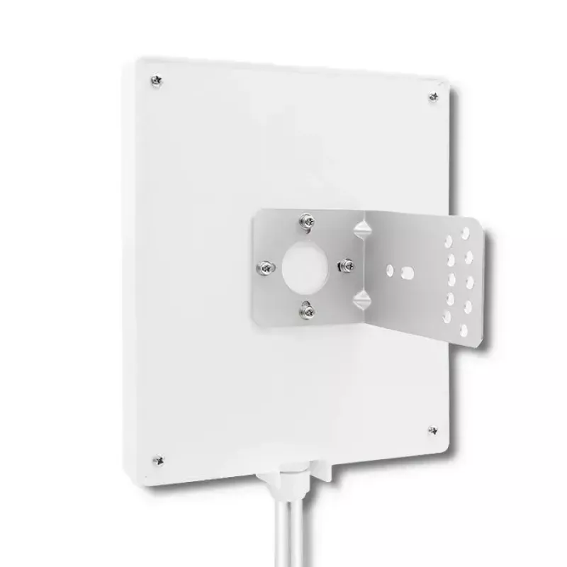 Āra virziena 5G LTE antena QOLTEC 57022 — 14 dBi, 700–3800 MHz, 50 Ω, vara korpuss
