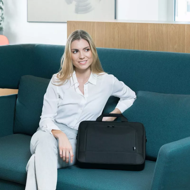 DICOTA Eco Top Traveller Base - 15-17,3 collu klēpjdatora soma - melna / 300d pārstrādāta PET poliestera