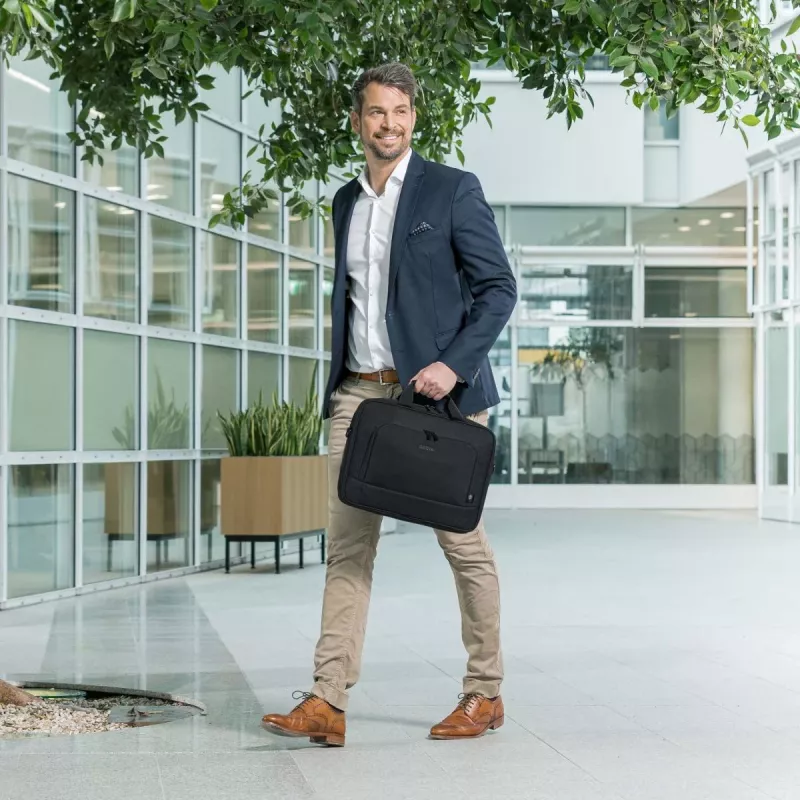DICOTA Eco Top Traveller Base - 15-17,3 collu klēpjdatora soma - melna / 300d pārstrādāta PET poliestera