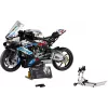 LEGO Technic motocikla modelis BMW M1000RR 42130 ar detalizētu dzinēju un strādājošu balstiekārtu