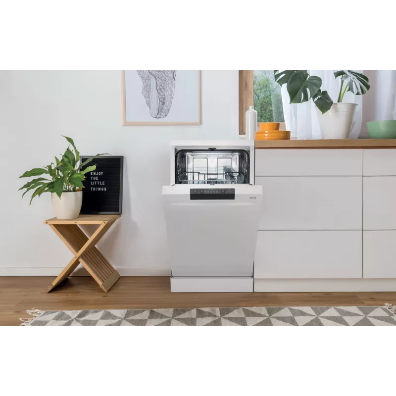 Brīvi stāvoša trauku mazgājamā mašīna Gorenje GS520E15W — 9 trauku komplekti, 47 dB, 448×600×845 mm, 9 L/ciklā