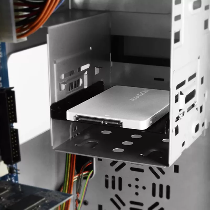 Axagon RSS-M2SD SATA - M.2 SATA SSD, iekšējā 2,5 collu ALU kaste, sudraba