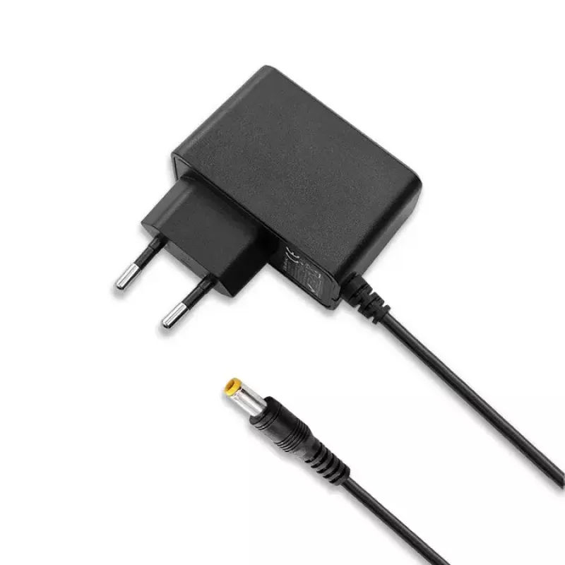 Strāvas adapteris Qoltec 51021 iekštelpām melns 220-240V 1,4 m kabelis
