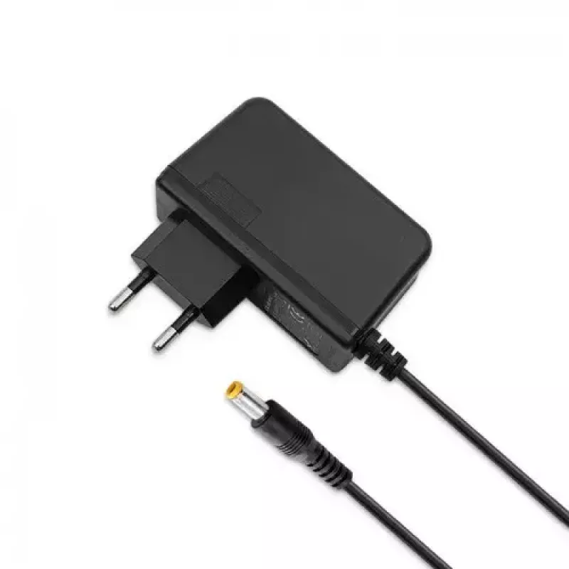 Iekštelpu strāvas adapteris Qoltec 51028 18 W melns 220–240 V