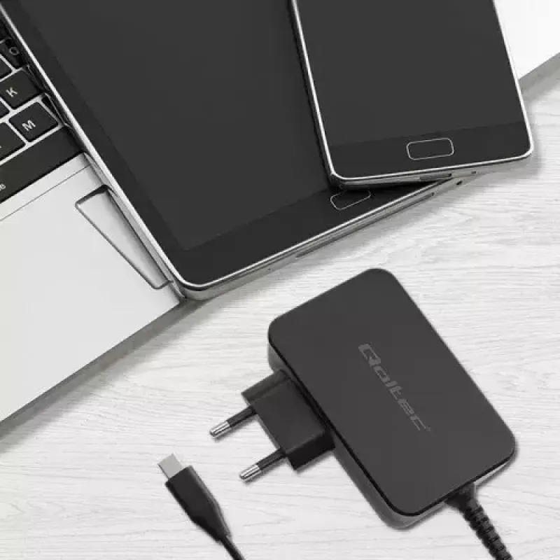 Lādētājs Qoltec 52388 Indoor Fast Charging 20V 5A Melns
