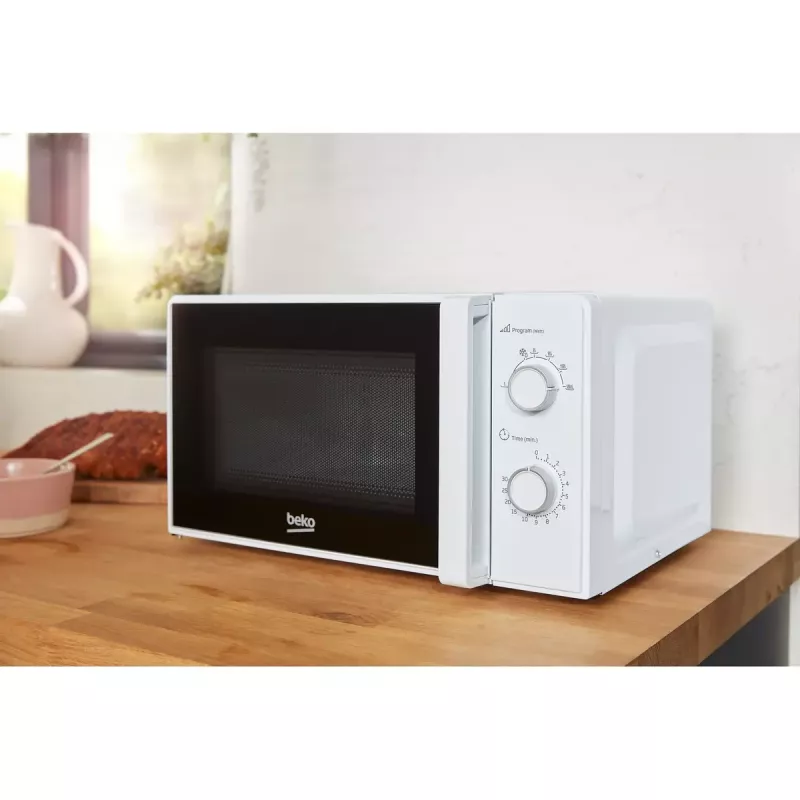Mikroviļņu krāsns BEKO MOC20100WFB — 700 W, 20 L, 245 mm grozāmais šķīvis, balta