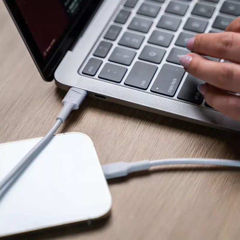 Kabelis zaļa Cell Lightning uz USB‑C 1 m, 29 W, balts, datu pārraide 480 Mbps