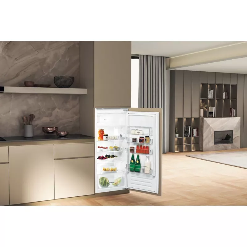 Whirlpool ARG 7342 kombinētais ledusskapis Iebūvējams 189 L Balts