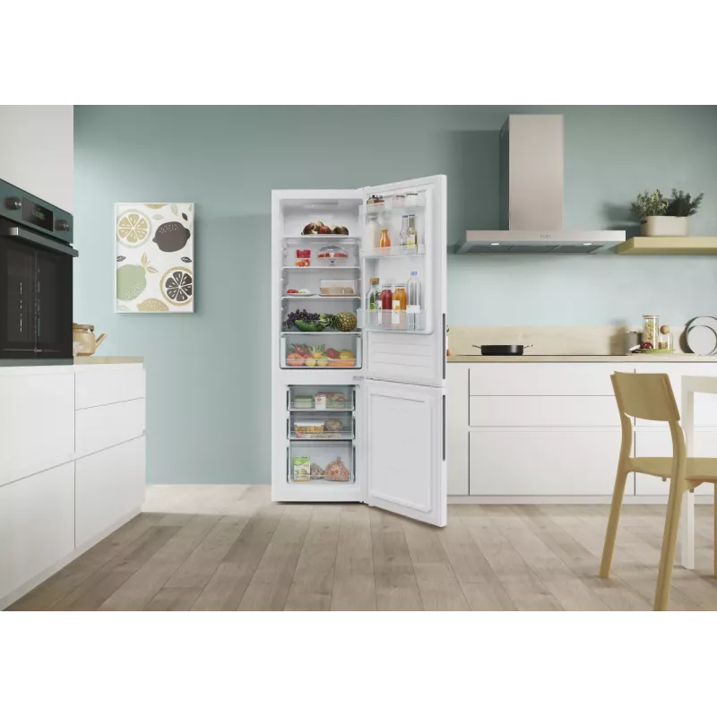 Candy City Combi CCT3L517EW Brīvi stāvoša 260 L Balta