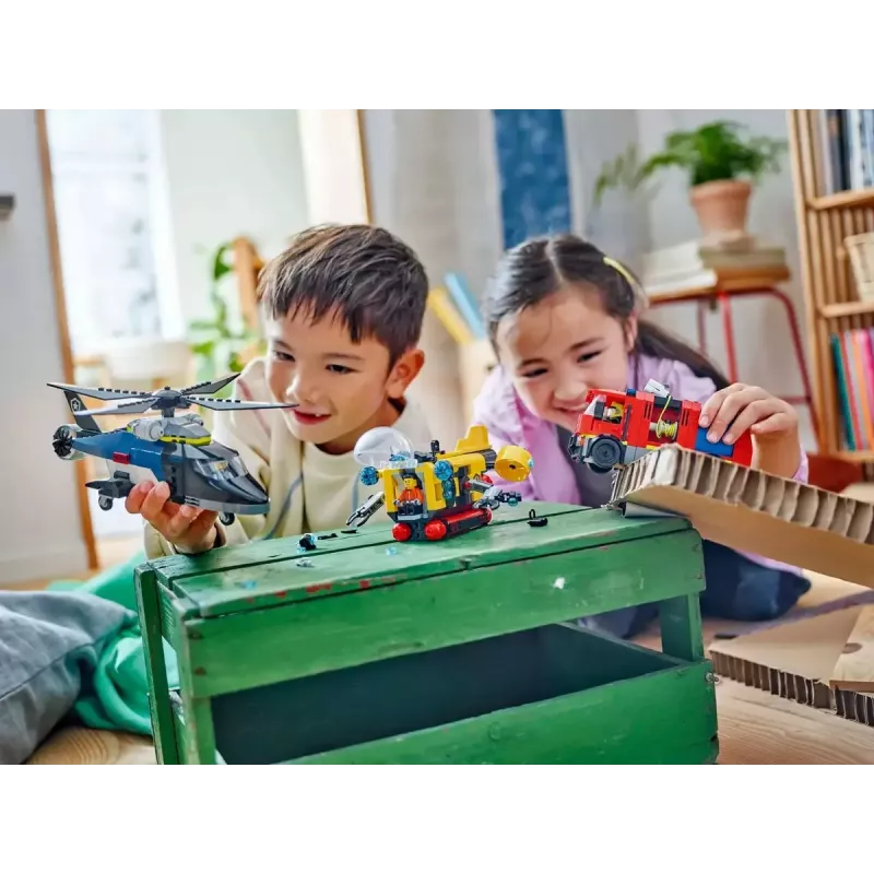 Konstruktors LEGO City kombināciju komplekts 60462 — helikopters un ugunsdzēsēju mašīna, 874 detaļas, 3 minifigūras, vecumam 7+