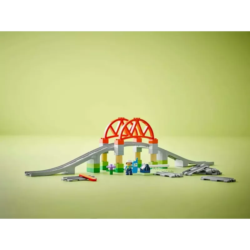 LEGO DUPLO Dzelzceļa tilta un sliežu paplašināšanas komplekts 10426 – DUPLO dzelzceļa tilts un līkumotas sliedes maziem bērniem