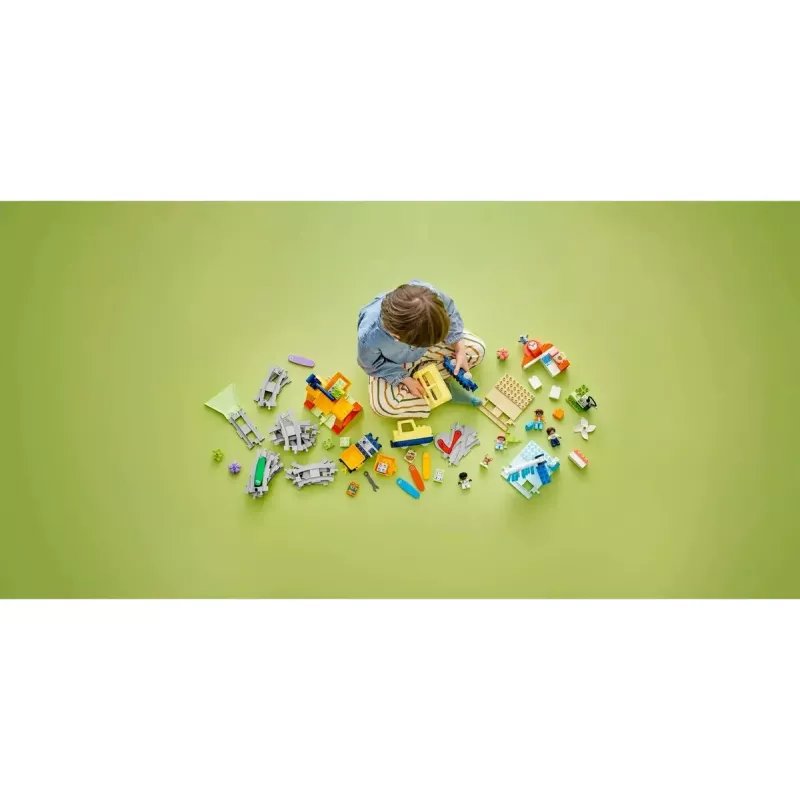 Rotaļu vilciena komplekts LEGO DUPLO 10428 Lielais Interaktīvais Kopienas Vilciens — liels interaktīvs vilciens maziem bērniem