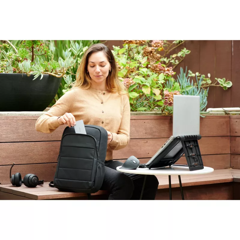 Kensington SmartFit Easy Riser EQ klēpjdatora dzesēšanas statīvs, klēpjdatora statīvs, melns, plastmasa, 30,5 cm (12 collas), 43,2 cm (17 collas), 10 kg