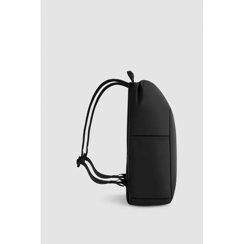 Mugursoma XDDESIGN P706.2801 Urban ūdensizturīga 20L, 15,6 collu klēpjdatora nodalījums, melna