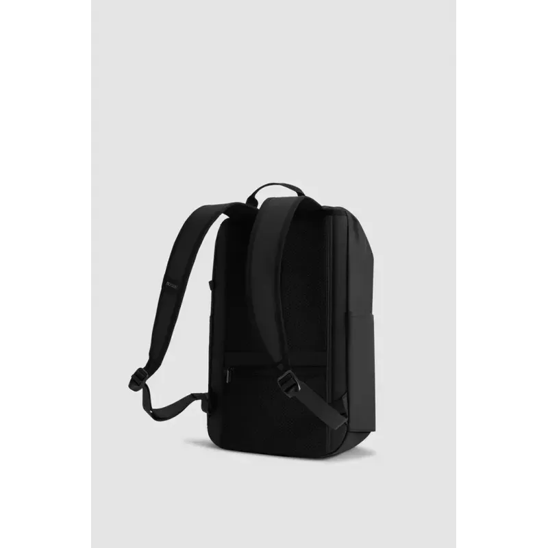 Mugursoma XDDESIGN P706.2801 Urban ūdensizturīga 20L, 15,6 collu klēpjdatora nodalījums, melna