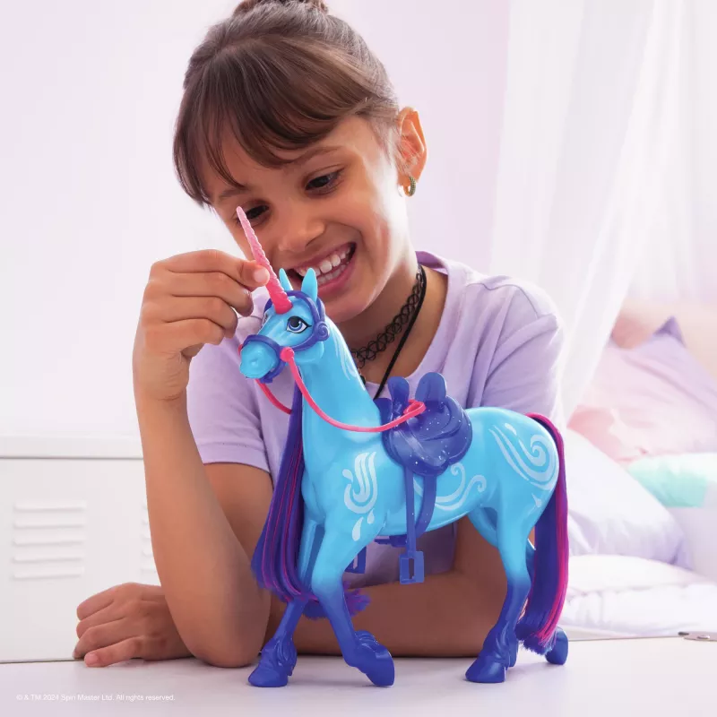 Unicorn Academy, River ar 2 jāšanas piederumiem, 11”, saderīgs ar Isabel, lelles un vienradžu rotaļlietas meitenēm no 4 gadu vecuma