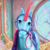 Unicorn Academy, River ar 2 jāšanas piederumiem, 11”, saderīgs ar Isabel, lelles un vienradžu rotaļlietas meitenēm no 4 gadu vecuma