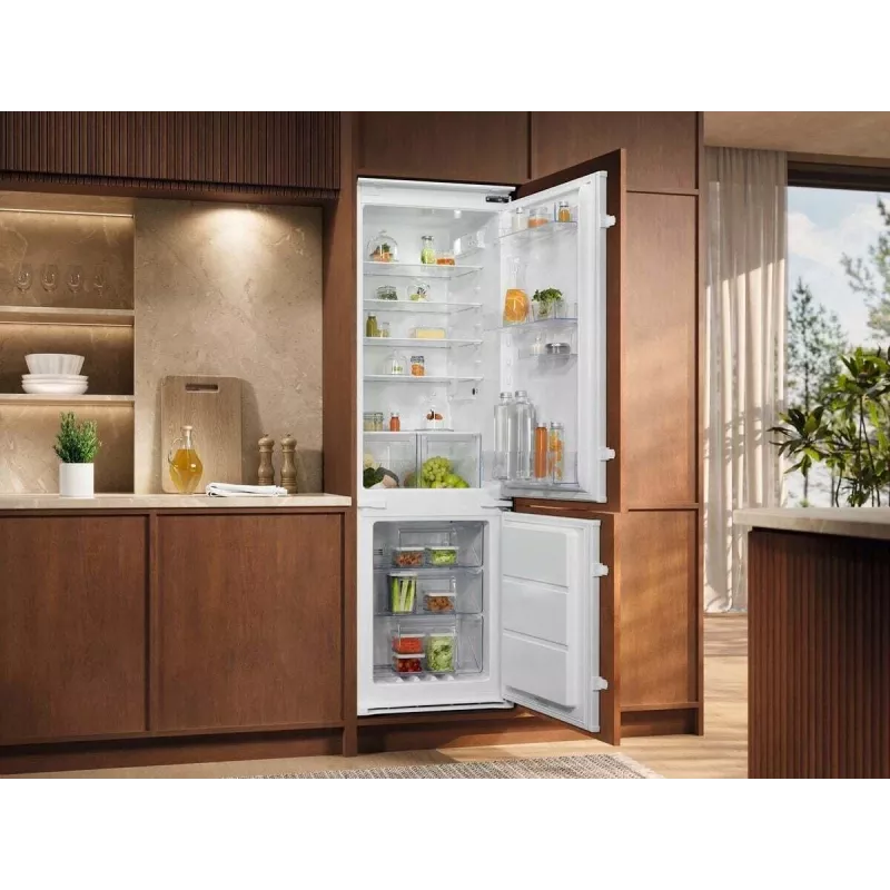 Iebūvējamais ledusskapis Electrolux LNT6NE18S — 257 L, skārienvadība, apakšējā saldētava, No Frost, balts
