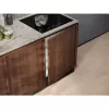 Iebūvētais kombinētais ledusskapis Electrolux LFB3AE82R — 93 L kopējā, 16 L augšējā saldētava, pieskārienu vadība, apgriežamas durvis, balts