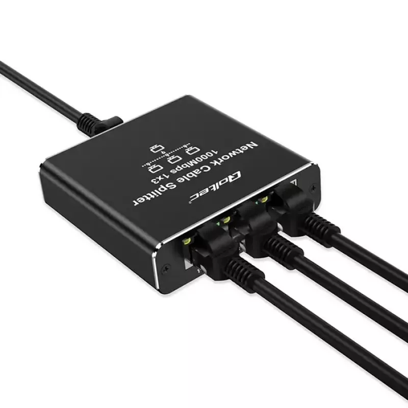 Ethernet sadalītājs QOLTEC 52294 1x3 RJ45 ar USB-C barošanas ieeju