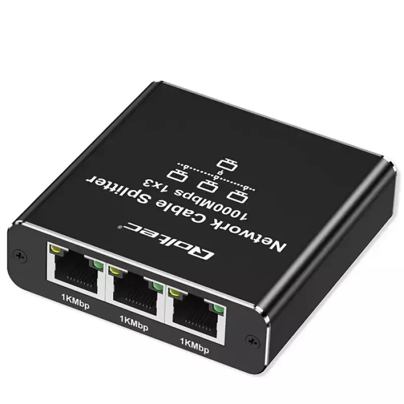Ethernet sadalītājs QOLTEC 52294 1x3 RJ45 ar USB-C barošanas ieeju