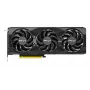 PNY GeForce RTX 5070 12 GB GDDR7 pārspīlēta trīs ventilatoru grafiskā karte - 12 GB GDDR7 - DisplayPort 2.1b / HDMI 2.1b