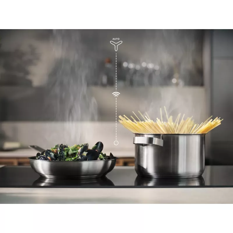 Electrolux Serie 500 EIT60433CT Melna Iebūvējama 60 cm Zonu indukcijas plīts virsma 4 zona(s)