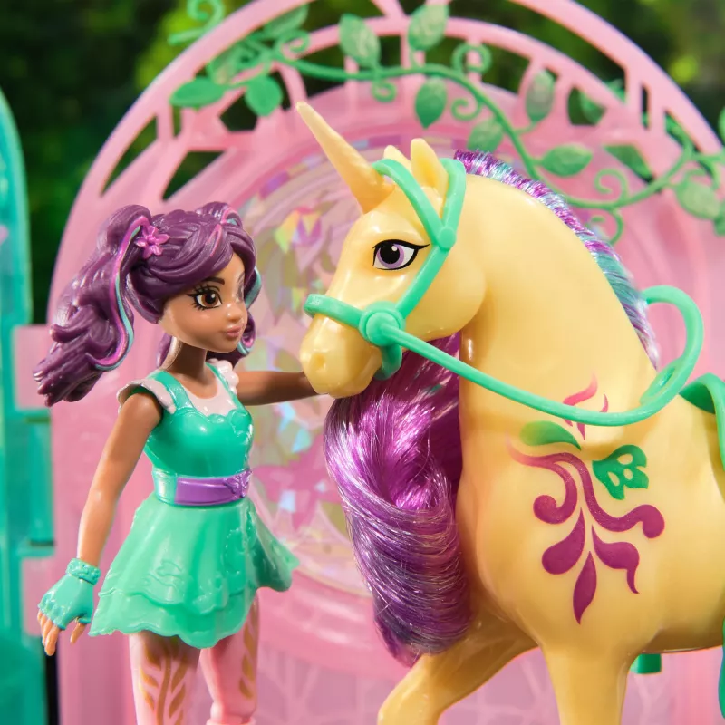 Unicorn Academy, Ava lelle un krāsu mainošais Leaf stalliņa rotaļu komplekts, Lieldienu dāvanu ideja, ietver 15 aksesuārus, lelles un vienradžu rotaļlietas meitenēm no 4 gadu vecuma