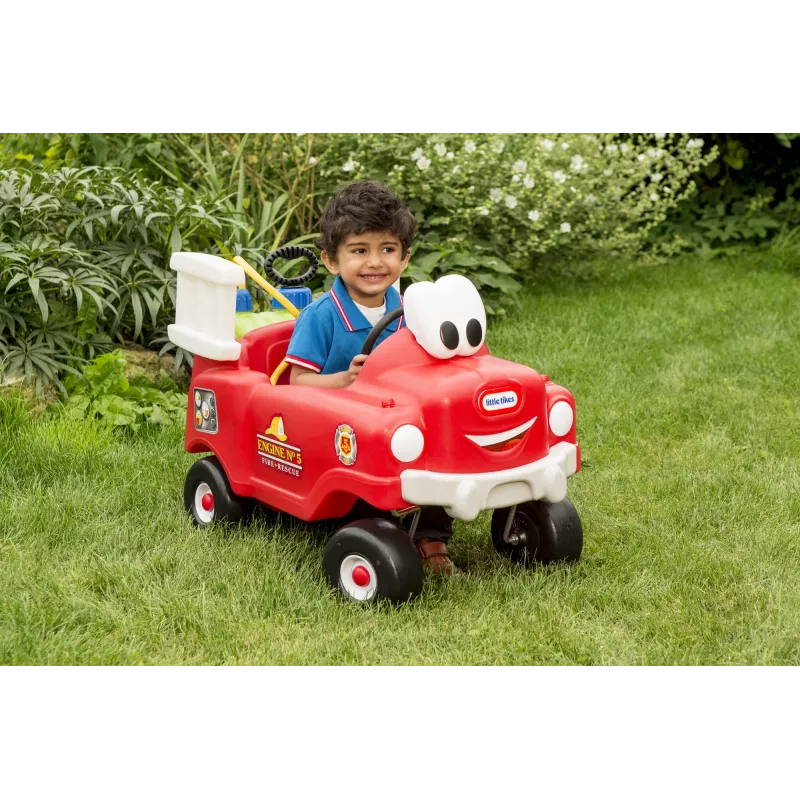 Little Tikes Spray & Rescue ugunsdzēsēju mašīna, 1,5 g., 4 riteņi, Plastmasa, Melna, Sarkana, Balta