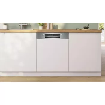 Iebūvējamā trauku mazgājamā mašīna Bosch SMI4ECS28E — 14 galda piederumu komplekti, 6 programmas, A energoefektivitātes klase, 42 dB