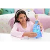Disney Princess Enchanted Ballgown Cinderella modes lelle ar gaismas un skaņas efektiem, iedvesmota no filmas