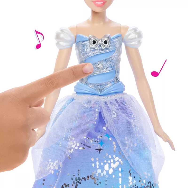 Disney Princess Enchanted Ballgown Cinderella modes lelle ar gaismas un skaņas efektiem, iedvesmota no filmas