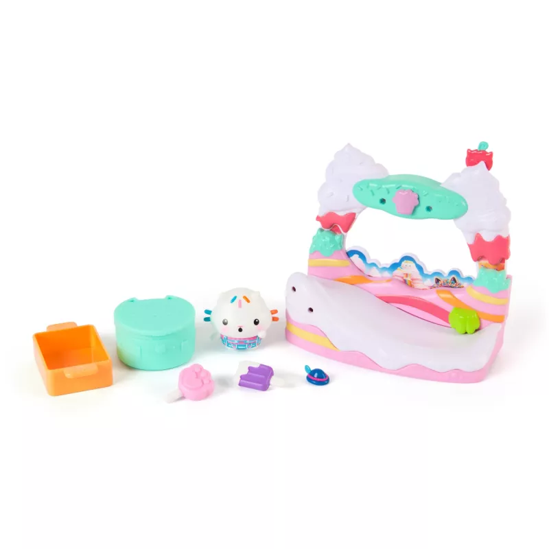 Rotaļu figūra Gabby's Dollhouse Cakey Cat's saldā balkona piedzīvojums Daudzkrāsains