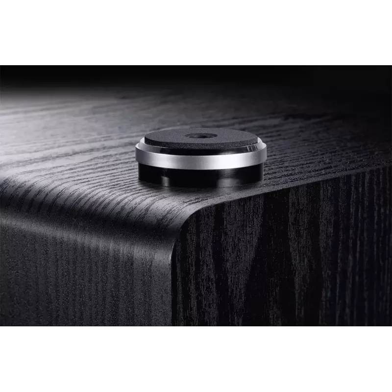 Aktīvais zemfrekvences skaļrunis Magnat Alpha RS12 — 12 collu draiveris, 120 W RMS, 20–200 Hz, D klase, melns